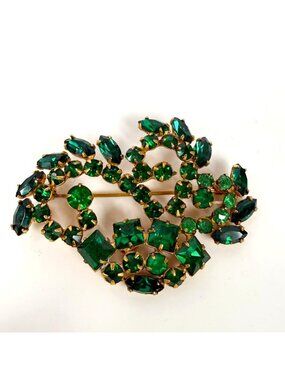 Vintage 1940s Karu Gold Tone Uranium Green Rhinestones Leaf Floral Brooch